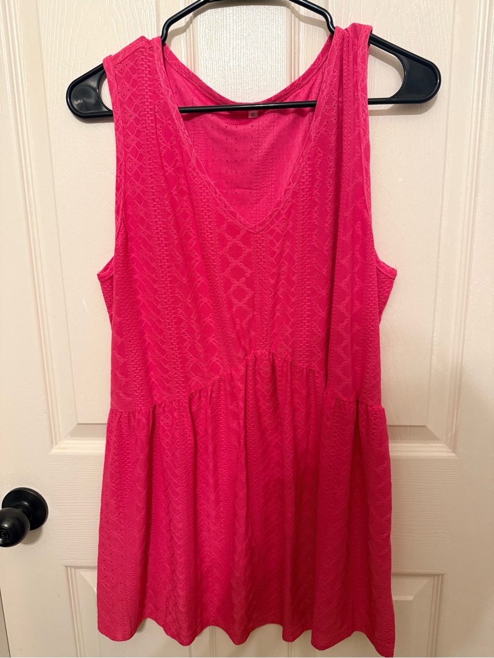 Women’s Sleeveless Crochet-Style Tank Top - Hot Pink